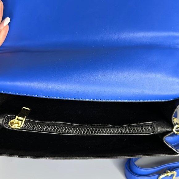 Blue Graffiti Purse - Picture 4 of 7